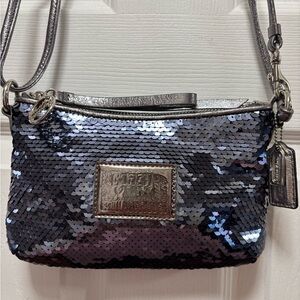 Coach Y2K Poppy 44485 Navy Sequin w Gunmetal Leather Trim Swing-pack is BNOT